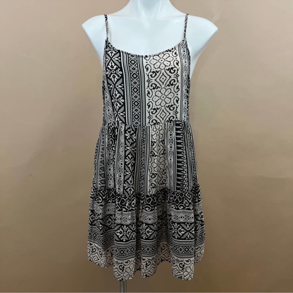 Summer dress black and white pattern Small